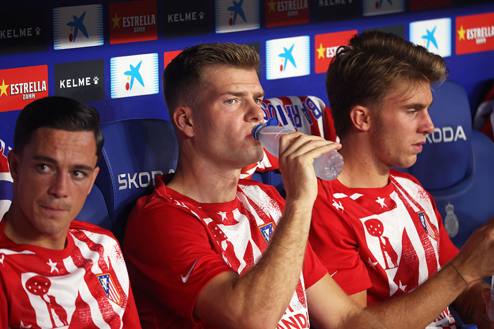 现在却有了 现在却有了