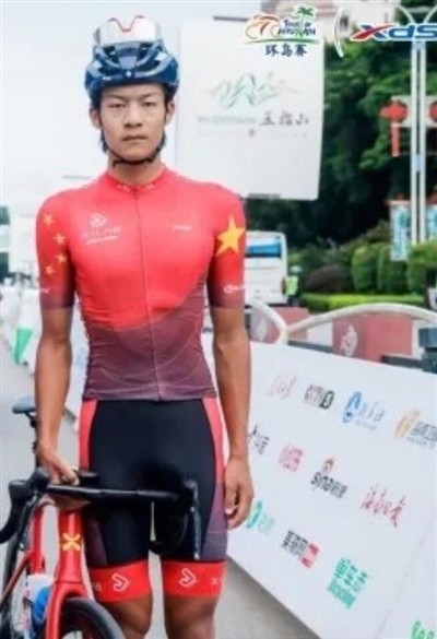 选手张好, 运动员一较 选手张好, 运动员一较